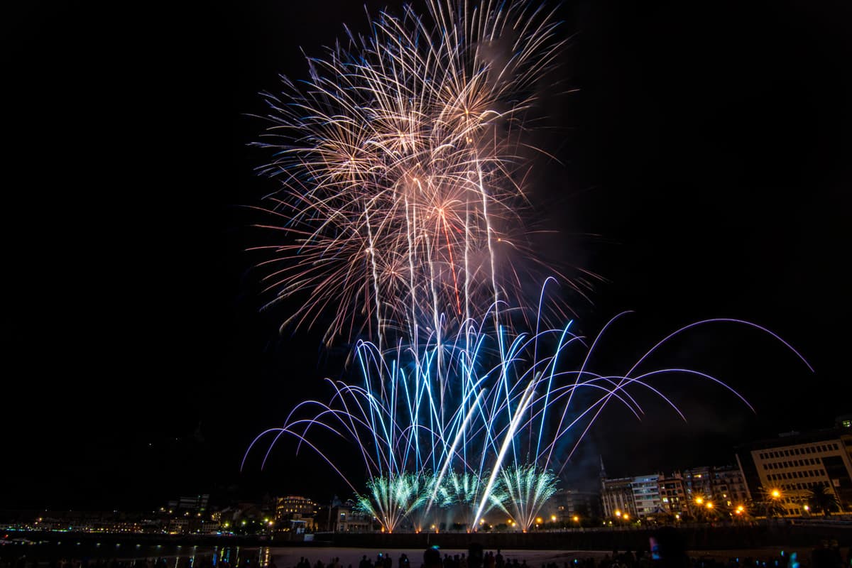 Castillos de fuegos artificiales en España